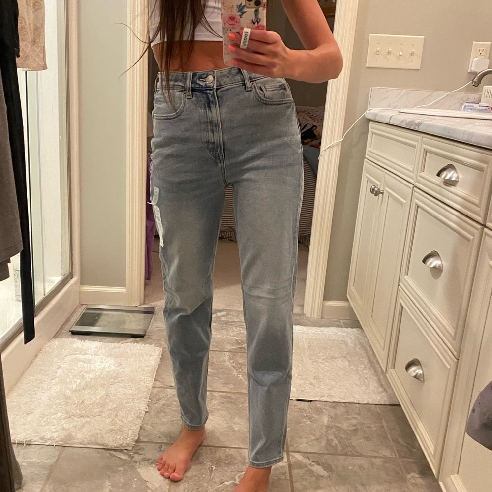 AE Mom Straight Jean size 0